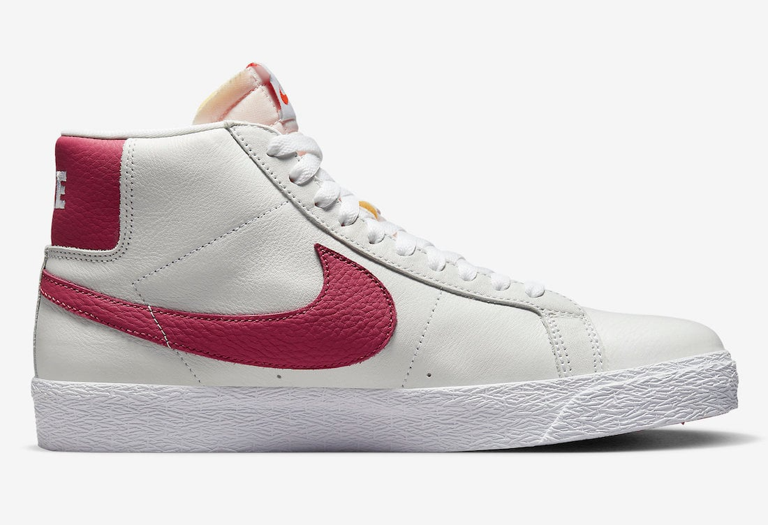 Nike SB Zoom Blazer Mid ISO Shoe White/Sweet Beet