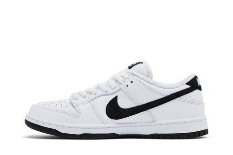 Nike SB Dunk Low Pro Shoe - White/Black/White/Black