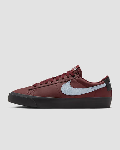 Nike SB Zoom Blazer Low Pro GT Shoe - Dark Team Red/Armory Blue